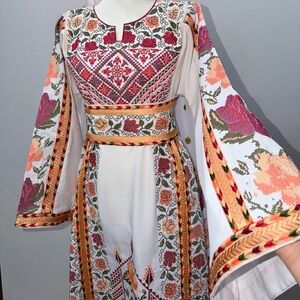Palestinian Embroidered Dress Where Heritage Meets Modern Elegance